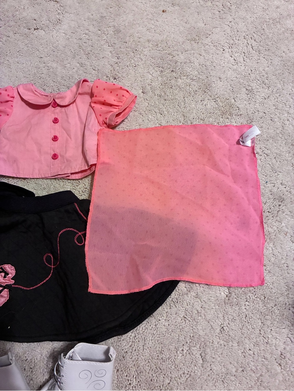 American Girl Maryellen Poodle Skirt Outfit 1950s Grease Inspired + Ice Skates - Picture 3 of 4